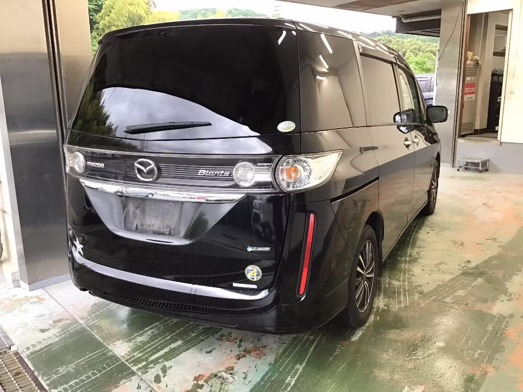 MAZDA BIANTE