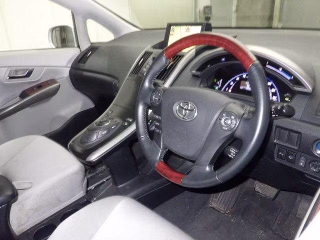 TOYOTA SAI