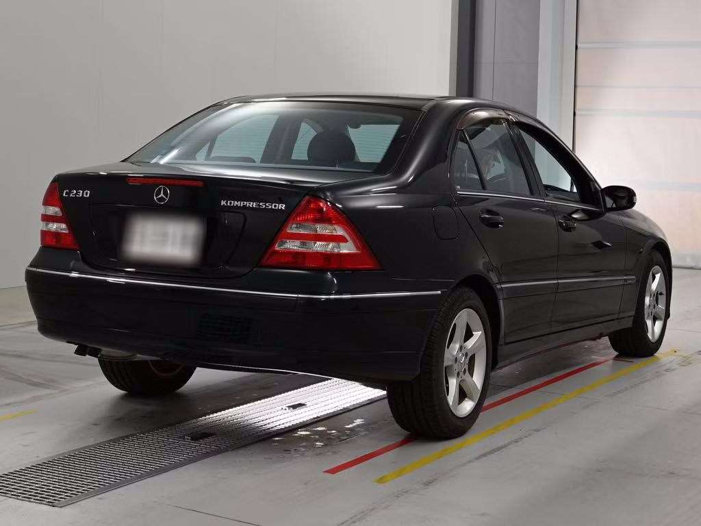 MERCEDES-BENZ C-CLASS
