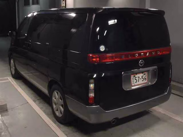NISSAN ELGRAND