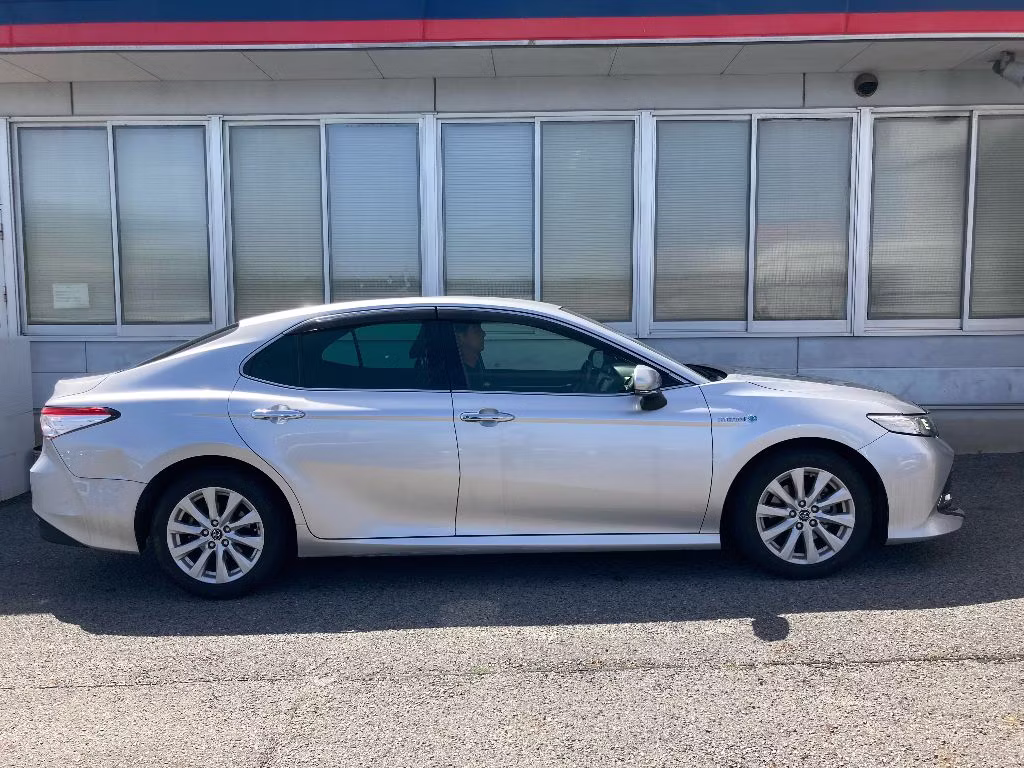 TOYOTA CAMRY