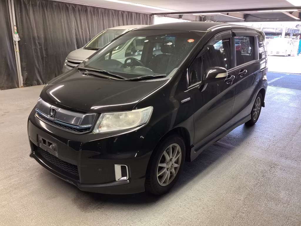 HONDA FREED SPIKE
