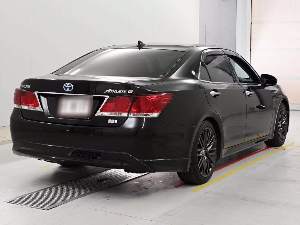 TOYOTA CROWN