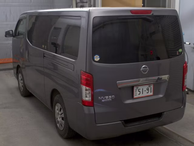 NISSAN NV350 CARAVAN
