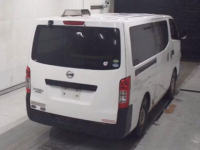 NISSAN NV350 CARAVAN