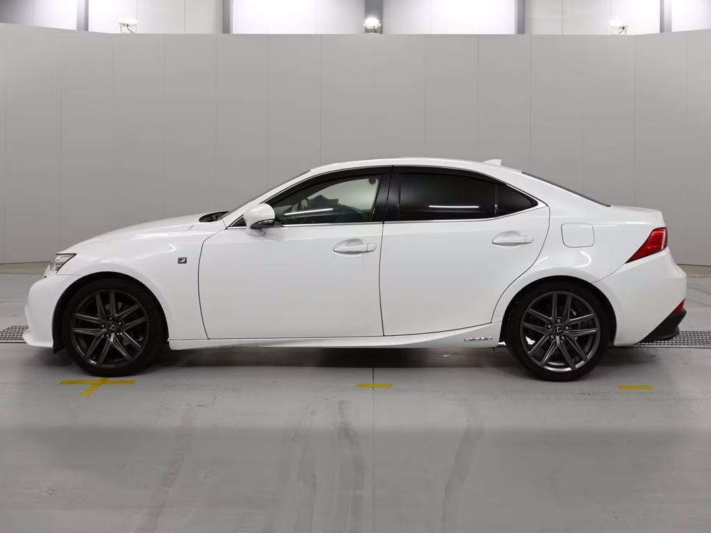 LEXUS IS300H
