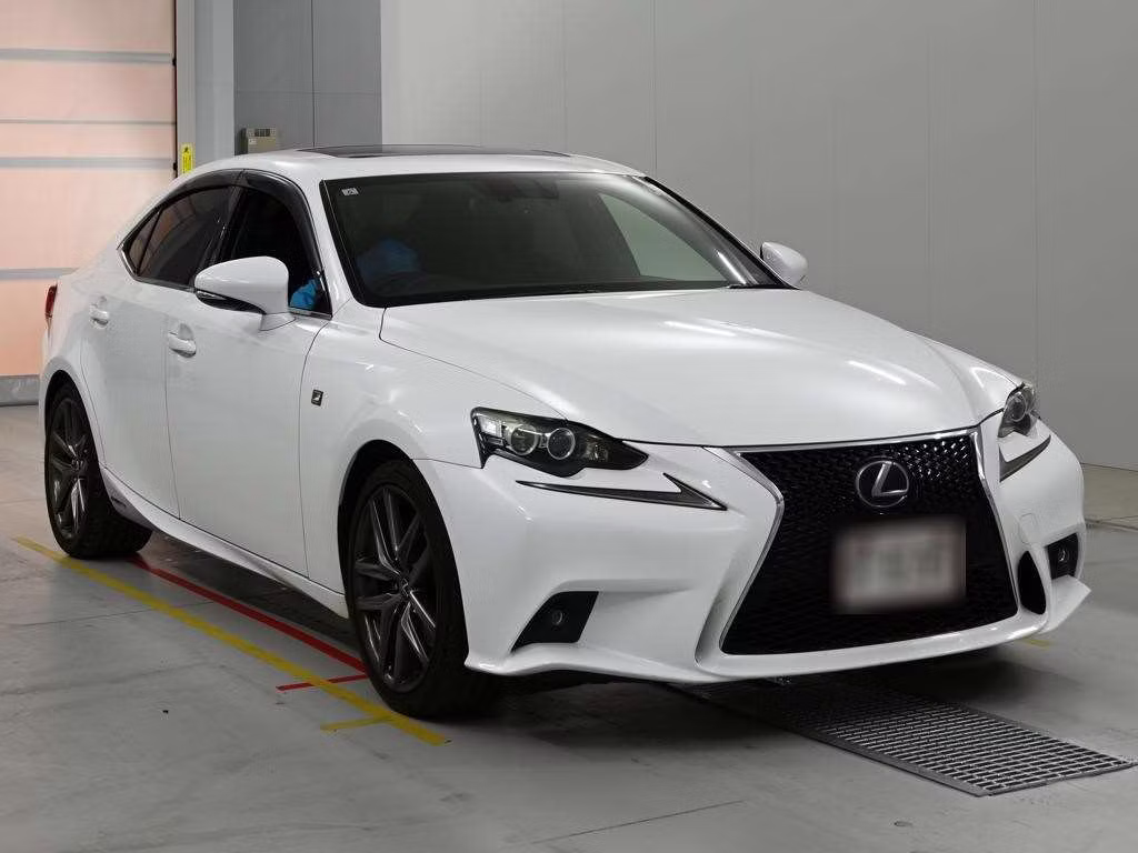 LEXUS IS300H