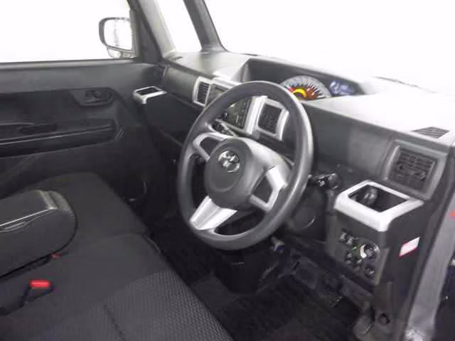 TOYOTA PIXIS MEGA