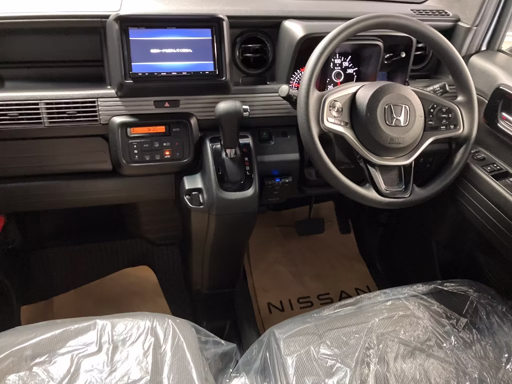 HONDA N-VAN