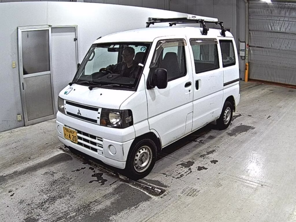 MITSUBISHI MINICAB