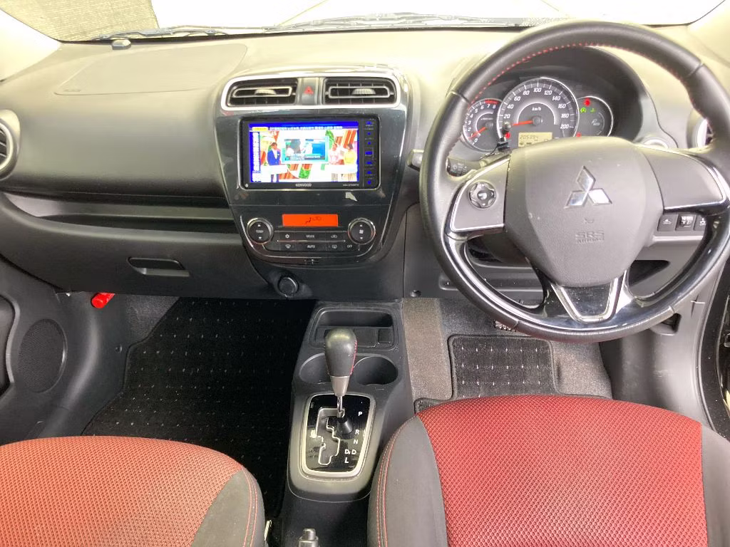 MITSUBISHI MIRAGE