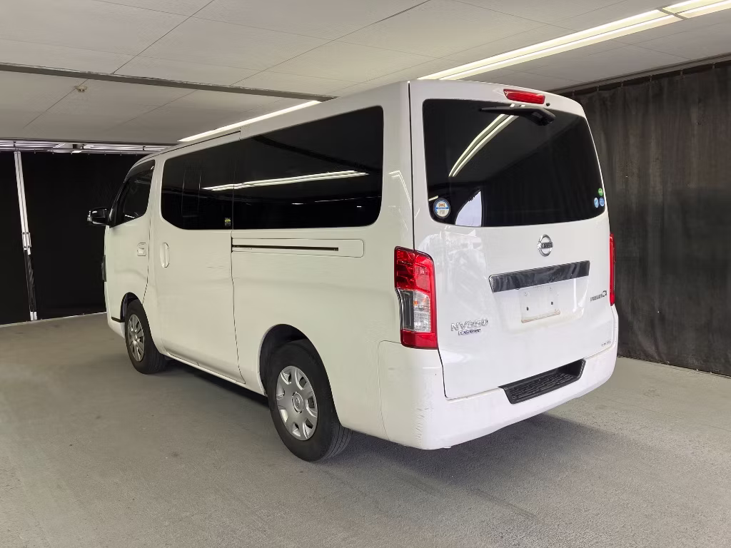 NISSAN NV350 CARAVAN