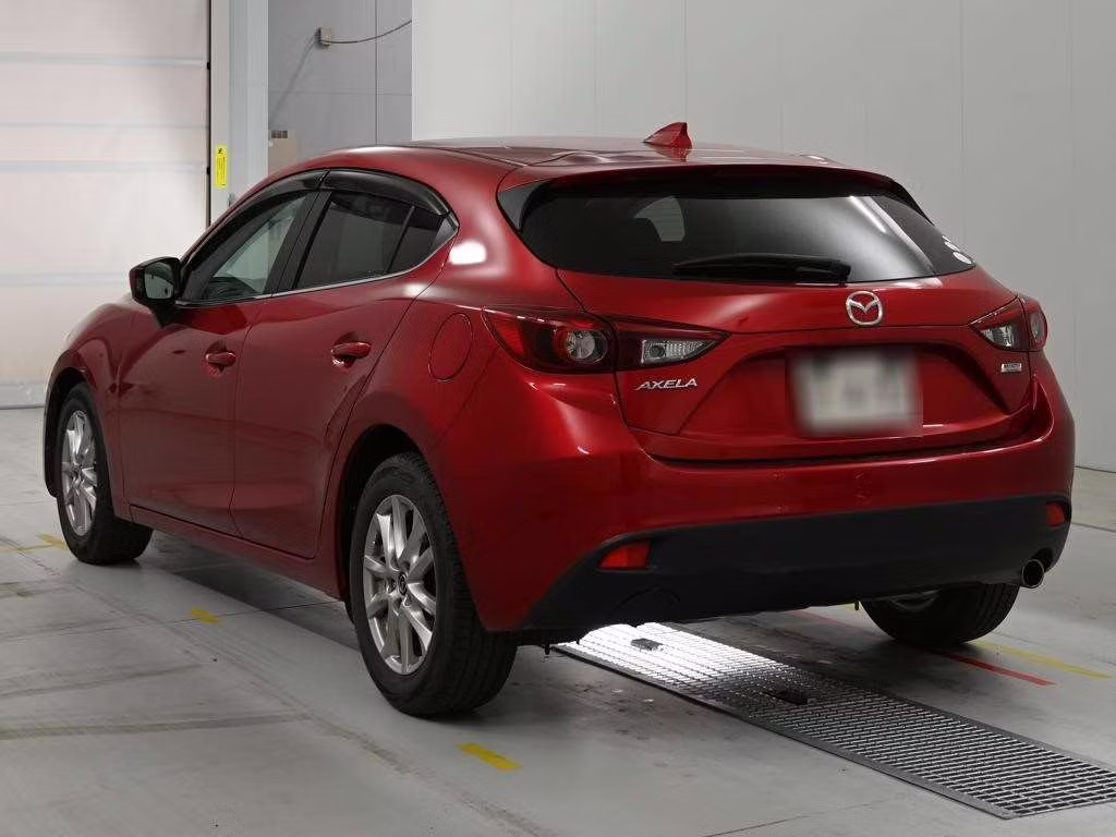 MAZDA AXELA