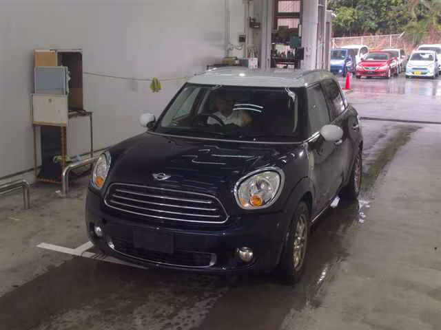 MINI CROSSOVER