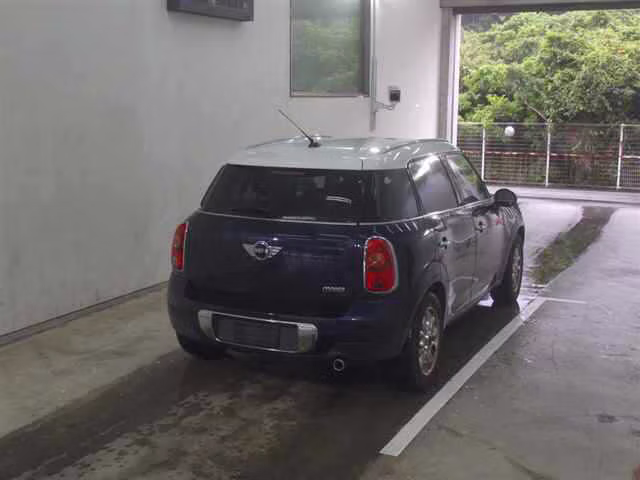 MINI CROSSOVER