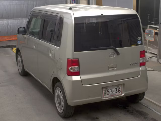 DAIHATSU MOVE CONTE