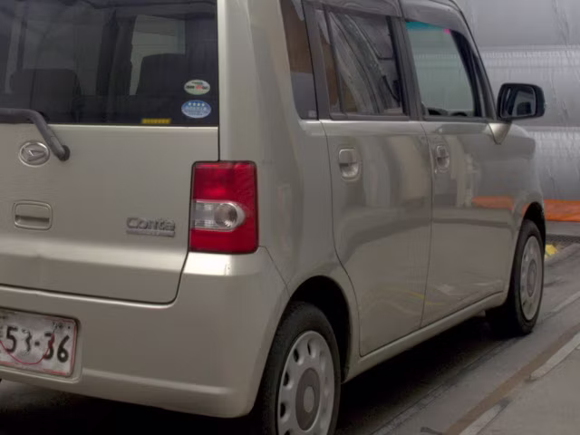 DAIHATSU MOVE CONTE