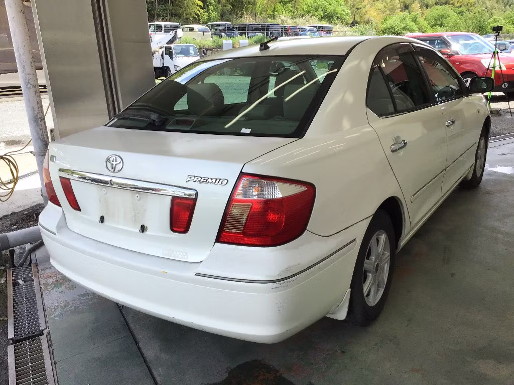 TOYOTA PREMIO