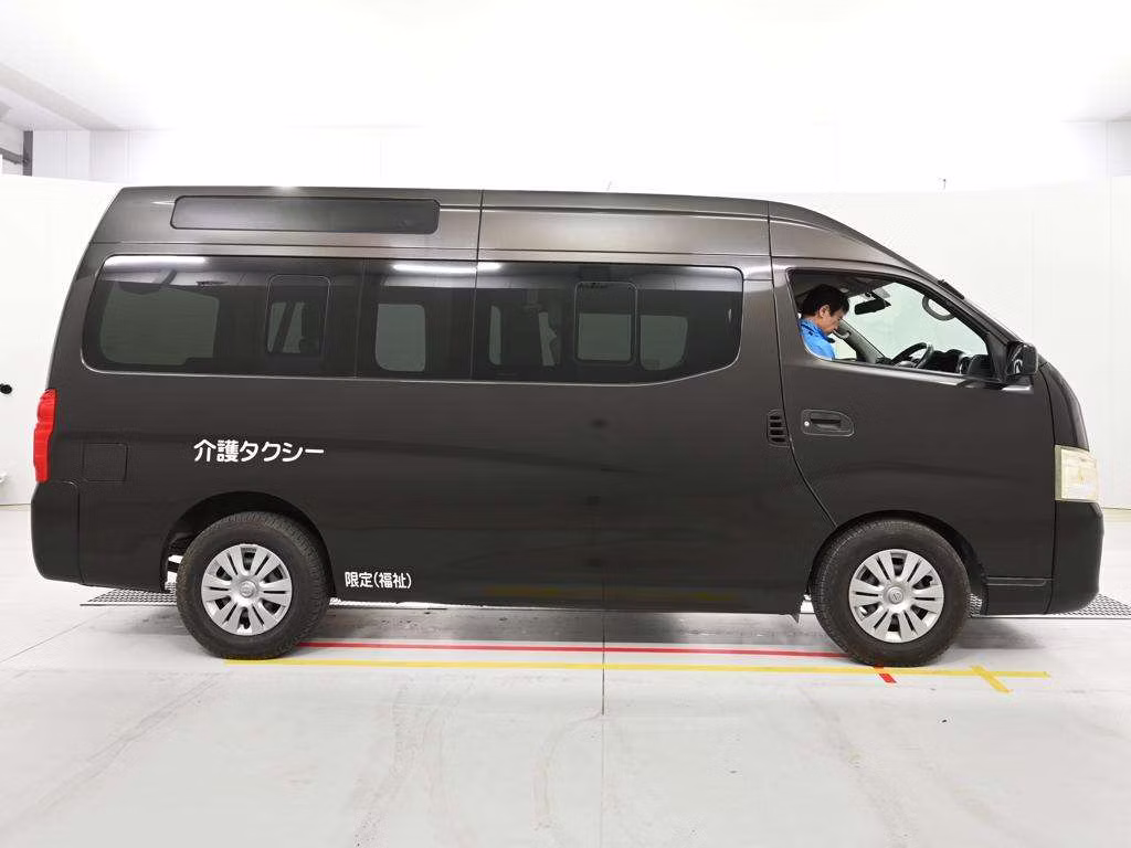 NISSAN NV350 CARAVAN
