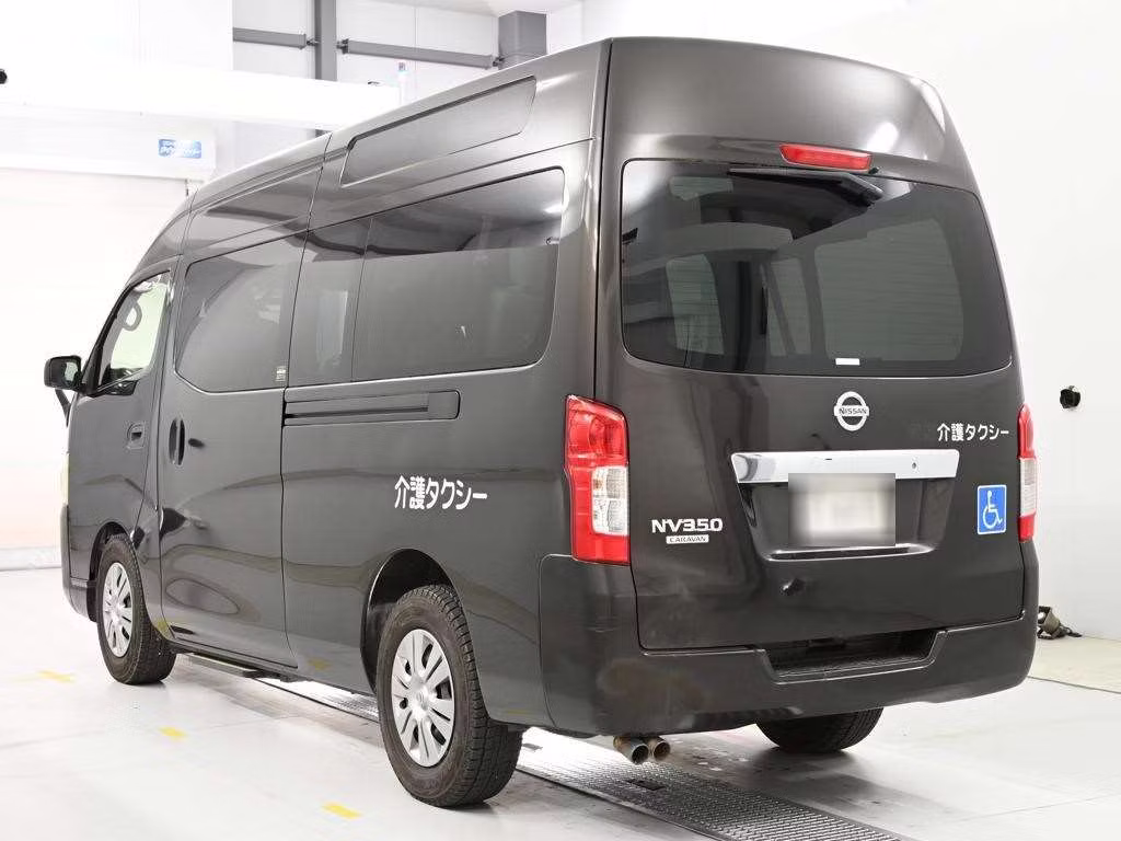 NISSAN NV350 CARAVAN