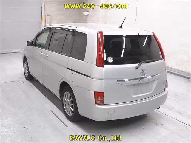 TOYOTA ISIS