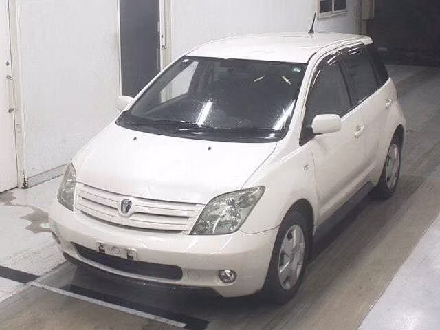 TOYOTA IST
