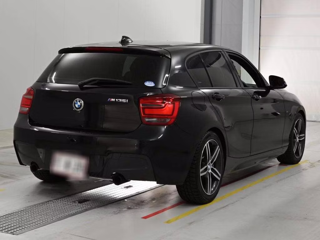 BMW 1-SERIES