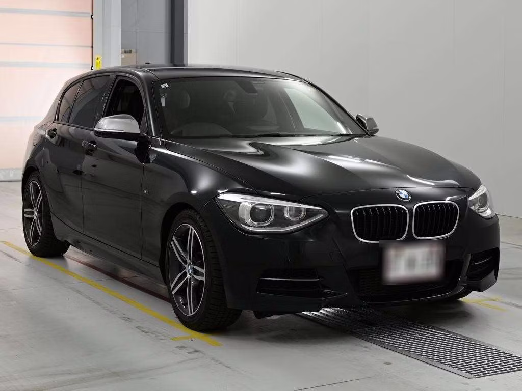 BMW 1-SERIES