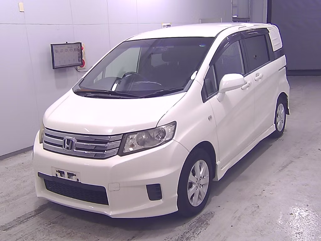 HONDA FREED SPIKE