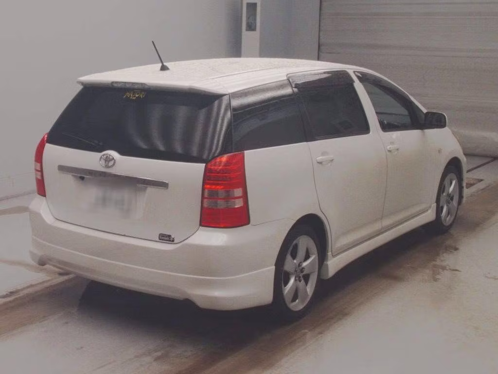 TOYOTA WISH