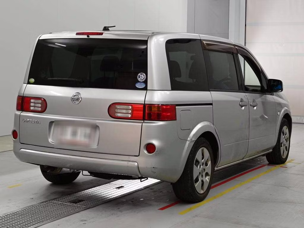 NISSAN LAFESTA