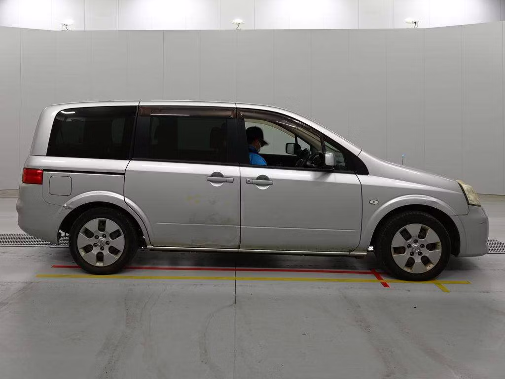 NISSAN LAFESTA