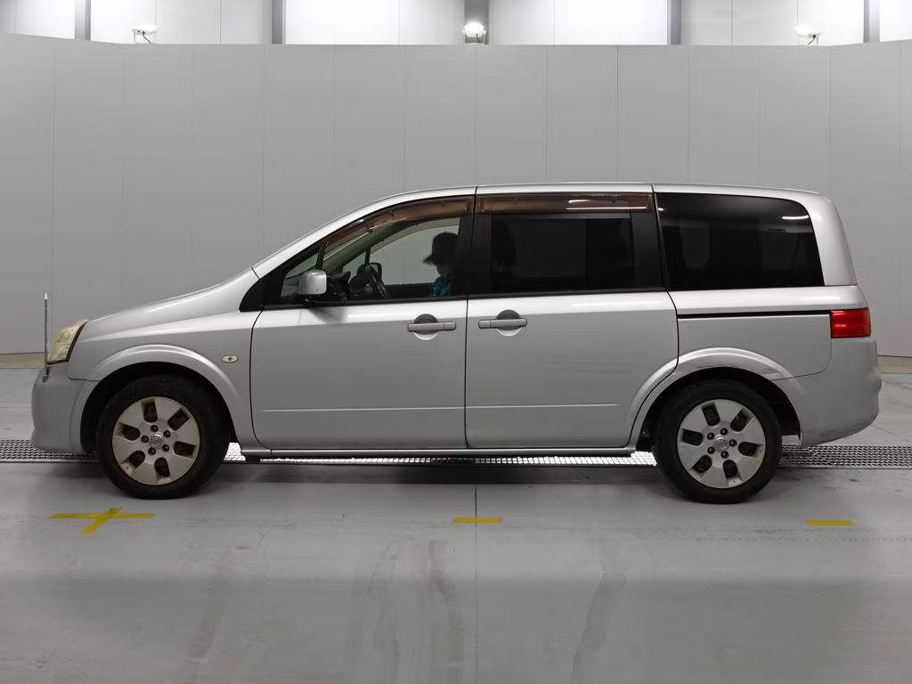 NISSAN LAFESTA