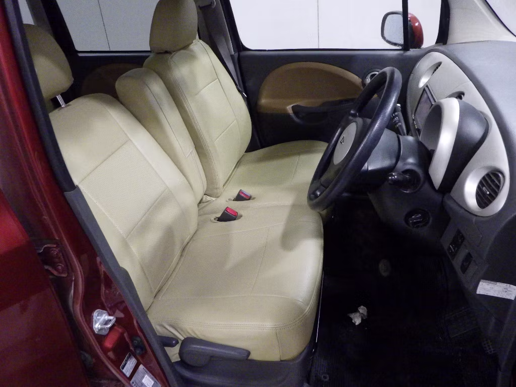 DAIHATSU MOVE LATTE