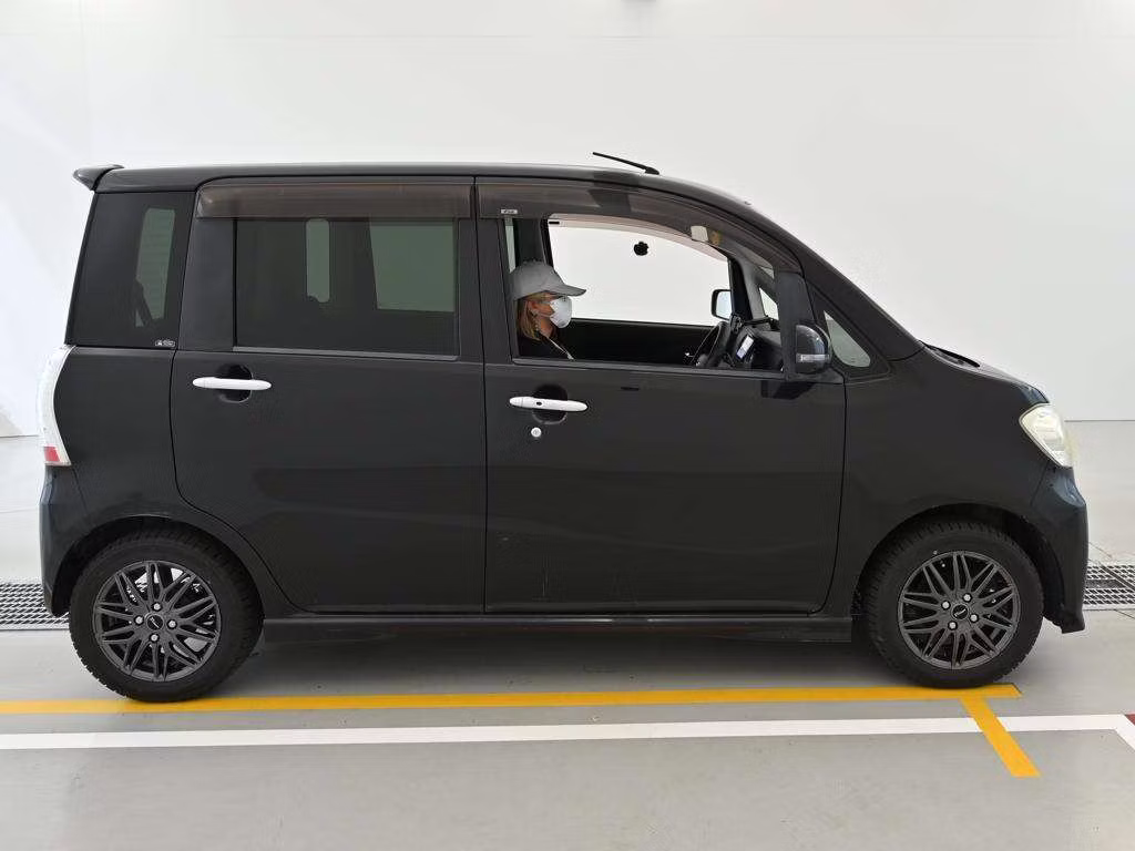 DAIHATSU TANTO EXE