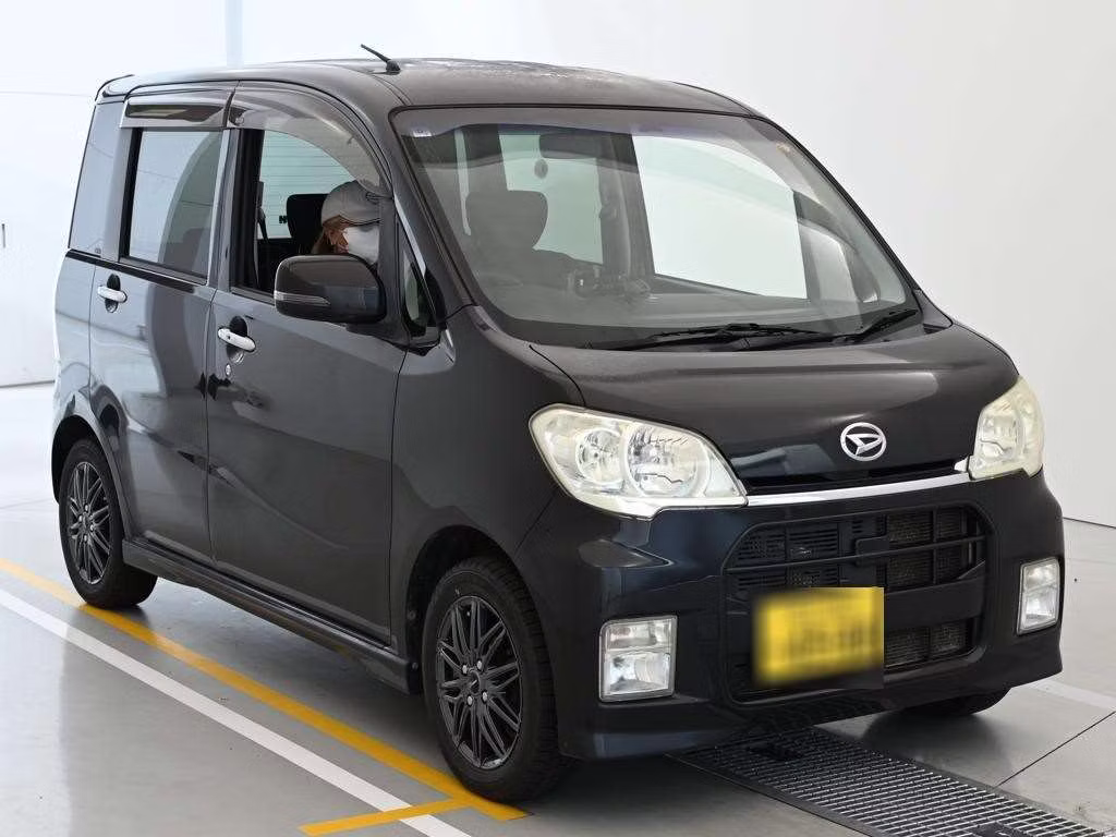 DAIHATSU TANTO EXE