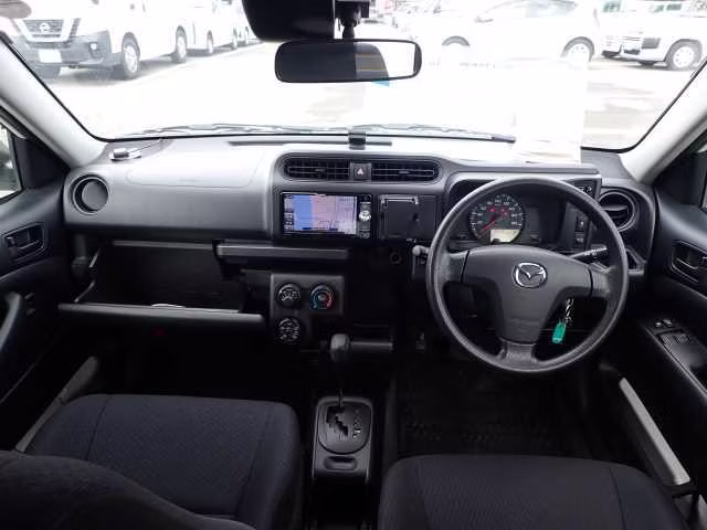 MAZDA FAMILIA