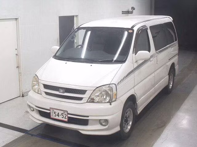 TOYOTA TOURING HIACE