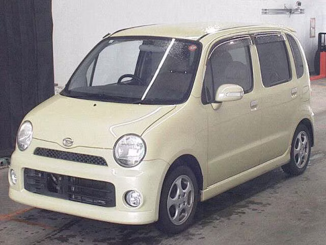 DAIHATSU MOVE LATTE