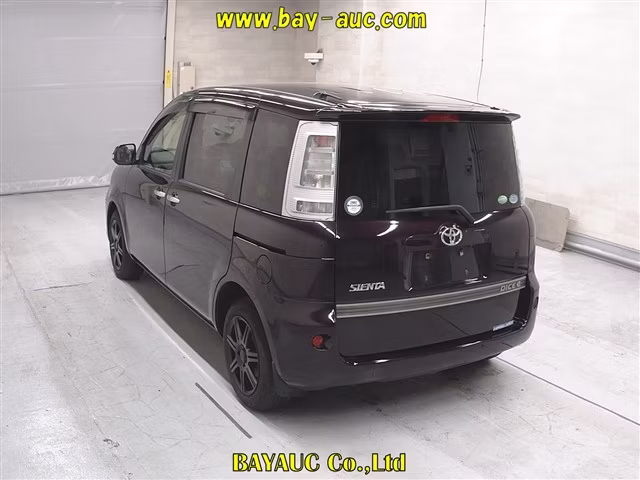 TOYOTA SIENTA