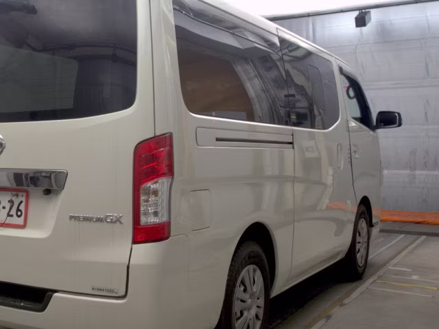 NISSAN NV350 CARAVAN