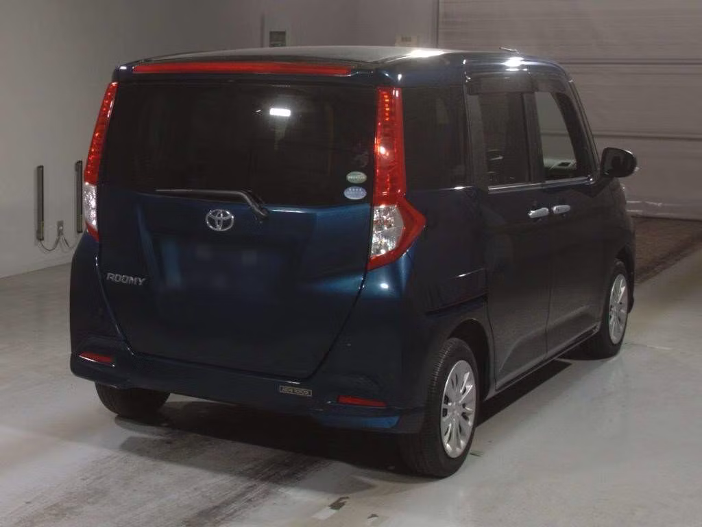 TOYOTA ROOMY