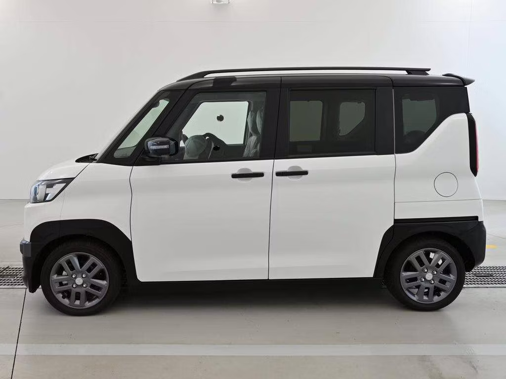 MITSUBISHI DELICA MINI
