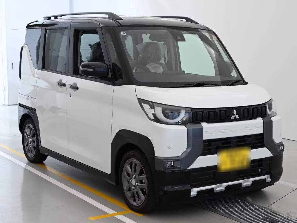 MITSUBISHI DELICA MINI