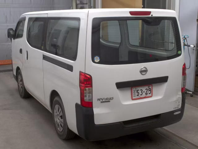 NISSAN NV350 CARAVAN