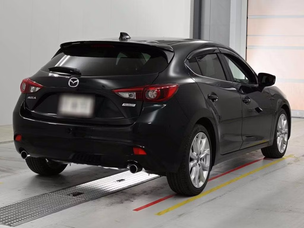 MAZDA AXELA