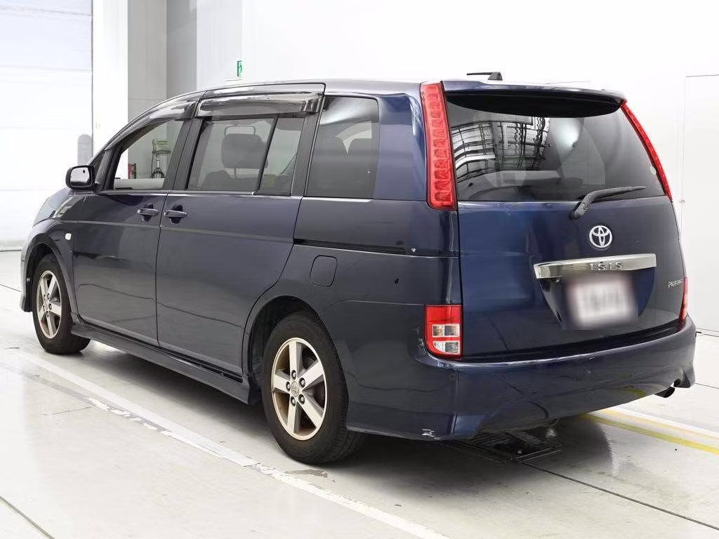 TOYOTA ISIS