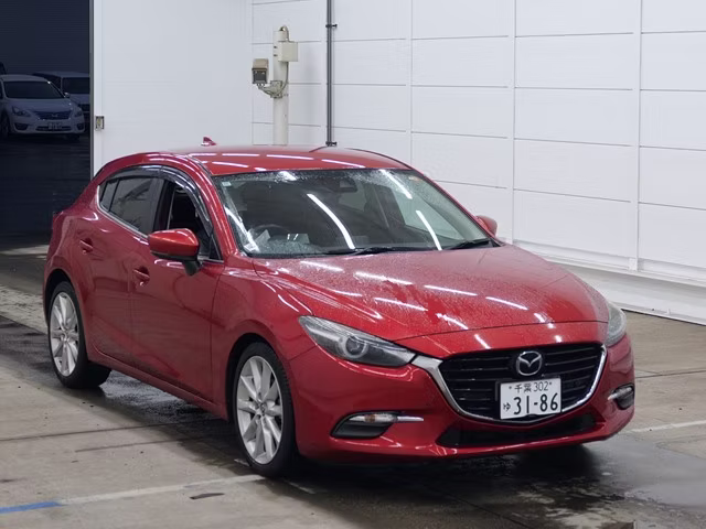 MAZDA AXELA