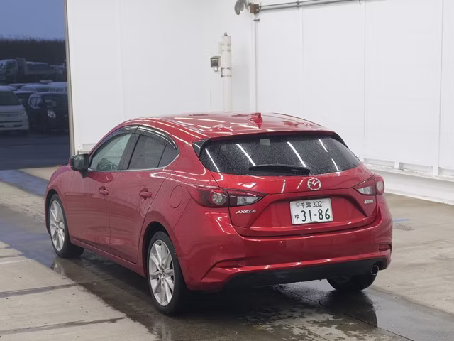 MAZDA AXELA