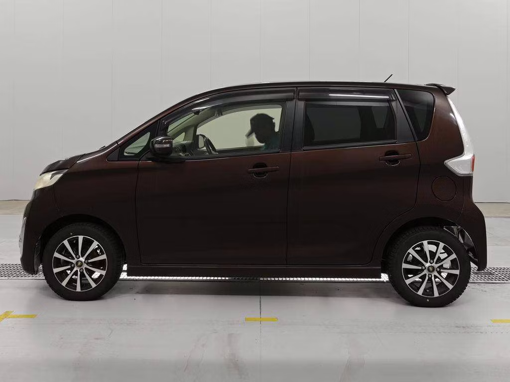 MITSUBISHI EK CUSTOM